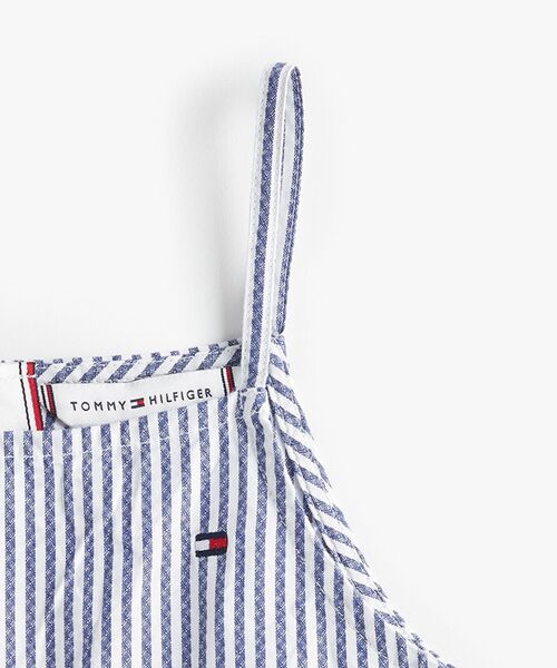 TOMMY HILFIGER（トミーヒルフィガー）の「GIRLS ストラップノースリーブワンピース（ワンピース・キッズ・ブルー・130cm/140cm/150cm/160cm）」の4枚目の写真