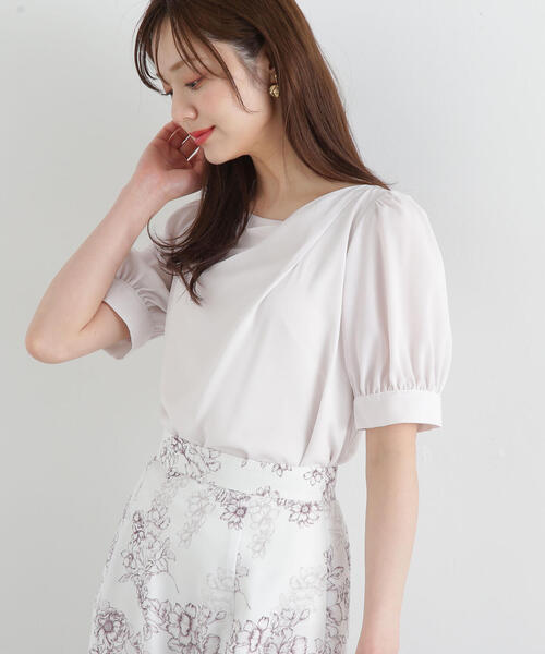 PROPORTION BODY DRESSING(プロポーションボディドレッシング)の「デコルテニュアンスパフブラウス / 1215110507(シャツ/ブラウス・レディース・ライトグリーン/ネイビー/オフホワイト・SMALL/MEDIUM)」の9枚目の写真