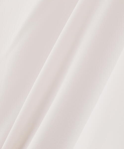 PROPORTION BODY DRESSING(プロポーションボディドレッシング)の「デコルテニュアンスパフブラウス / 1215110507(シャツ/ブラウス・レディース・ライトグリーン/ネイビー/オフホワイト・SMALL/MEDIUM)」の16枚目の写真