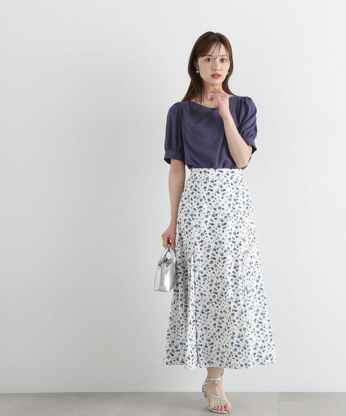 PROPORTION BODY DRESSING(プロポーションボディドレッシング)の「デコルテニュアンスパフブラウス / 1215110507(シャツ/ブラウス・レディース・ライトグリーン/ネイビー/オフホワイト・SMALL/MEDIUM)」の22枚目の写真