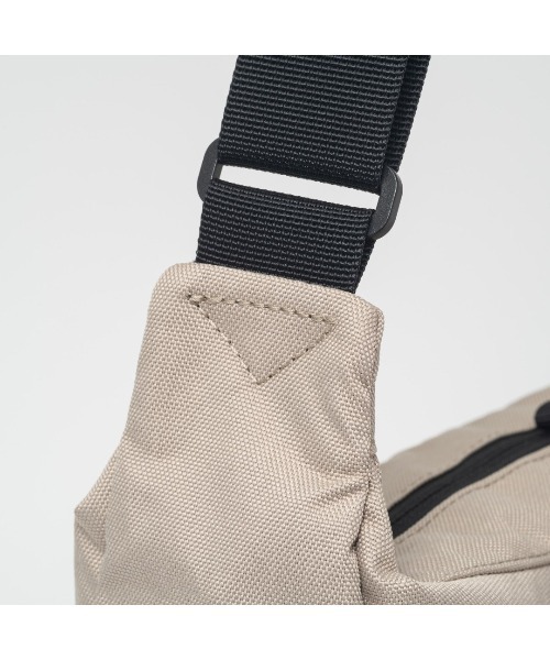 BEAMS DESIGN(ビームス デザイン)の「BEAMSDESIGN(ビームスデザイン)Every One ショルダーバッグ(ショルダーバッグ・メンズ・ブラウン/ベージュ/パープル/グレー/ブラック・FREE)」の16枚目の写真