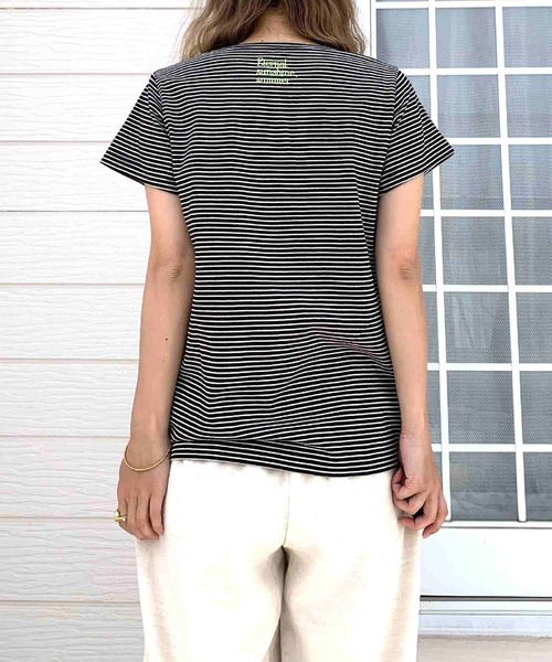 Q(キュー)の「バックネックレタードT(Tシャツ/カットソー・レディース・ピンク系/アイボリー/ブラック系・MEDIUM)」の6枚目の写真