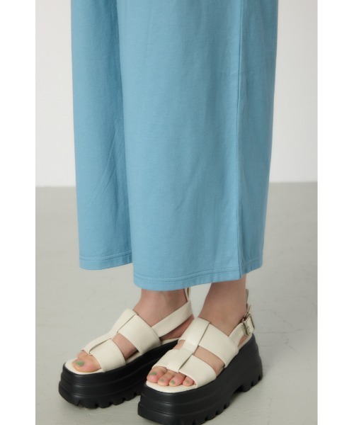 RODEO CROWNS WIDE BOWL（ロデオクラウンズワイドボウル）の「デザインカットオールインワン（つなぎ/オールインワン・レディース・ブルー/ベージュ/ブラック・FREE）」の4枚目の写真