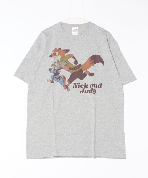 Disney(ディズニー)の「【 Disney 】 キャラクターTシャツC 25S5(Tシャツ/カットソー・レディース・ホワイト/オフホワイト/グレー/ライトブルー・LARGE/X-LARGE)」の1枚目の写真