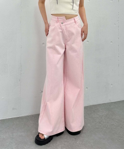 archives（アルシーヴ）の「’クロスベルトカラーワイドデニム’（デニムパンツ・レディース・サックスブルー/アイボリー/ピンク・MEDIUM/SMALL）」の3枚目の写真