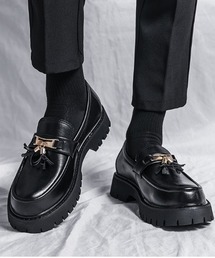 Otte（オッテ）の「厚底ゴールドローファー（ローファー）」