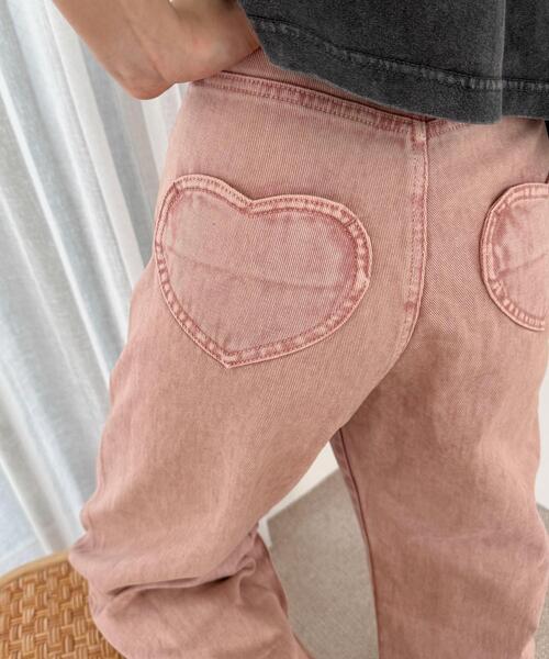 WEGO(ウィゴー)の「WEGO/ハートポケットストレートデニムパンツ(デニムパンツ・レディース・ピンク/スカイブルー・SMALL/MEDIUM)」の1枚目の写真