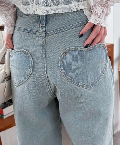 WEGO(ウィゴー)の「WEGO/ハートポケットストレートデニムパンツ(デニムパンツ・レディース・ピンク/スカイブルー・SMALL/MEDIUM)」の2枚目の写真