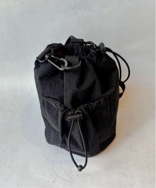 lit.Cy(リットシー)の「コロン 巾着 メッシュ ナイロン サコッシュ(ショルダーバッグ・レディース・ブラック/カーキ/ブルー/ベージュ/パープル・FREE)」の16枚目の写真