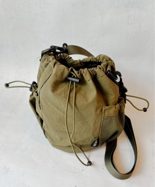 lit.Cy(リットシー)の「コロン 巾着 メッシュ ナイロン サコッシュ(ショルダーバッグ・レディース・ブラック/カーキ/ブルー/ベージュ/パープル・FREE)」の22枚目の写真
