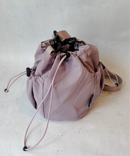 lit.Cy(リットシー)の「コロン 巾着 メッシュ ナイロン サコッシュ(ショルダーバッグ・レディース・ブラック/カーキ/ブルー/ベージュ/パープル・FREE)」の6枚目の写真