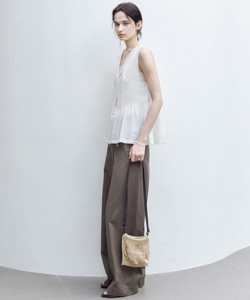 tageechita(タジチタ)の「【tageechita】ノースリーブギャザーブラウス(シャツ/ブラウス・レディース・ライトベージュ・S/M/L)」の3枚目の写真