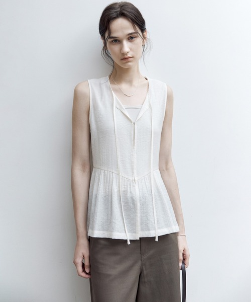 tageechita(タジチタ)の「【tageechita】ノースリーブギャザーブラウス(シャツ/ブラウス・レディース・ライトベージュ・S/M/L)」の11枚目の写真