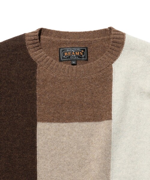 BEAMS PLUS(ビームスプラス)の「ブロック パターン インターシャ クルーネック ニット(ニット/セーター・メンズ・グレー/ブラウン/サックスブルー・S/M/L)」の12枚目の写真