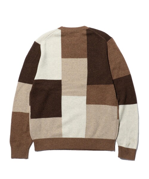 BEAMS PLUS(ビームスプラス)の「ブロック パターン インターシャ クルーネック ニット(ニット/セーター・メンズ・グレー/ブラウン/サックスブルー・S/M/L)」の14枚目の写真