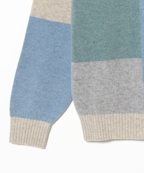 BEAMS PLUS(ビームスプラス)の「ブロック パターン インターシャ クルーネック ニット(ニット/セーター・メンズ・グレー/ブラウン/サックスブルー・S/M/L)」の17枚目の写真