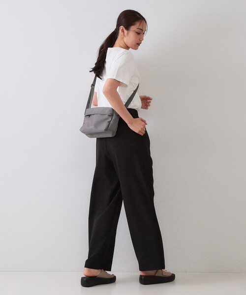 OPAQUE.CLIP（オペークドットクリップ）の「【軽量／撥水加工／多ポケット】ツイルピジョンミニショルダーバッグ（ショルダーバッグ・レディース・ブラック/ベージュ系/ライトベージュ/チャコールグレー・00）」の22枚目の写真