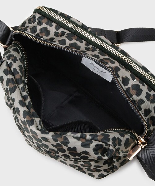 OPAQUE.CLIP（オペークドットクリップ）の「【軽量／撥水加工／多ポケット】ツイルピジョンミニショルダーバッグ（ショルダーバッグ・レディース・ブラック/ベージュ系/ライトベージュ/チャコールグレー・00）」の11枚目の写真