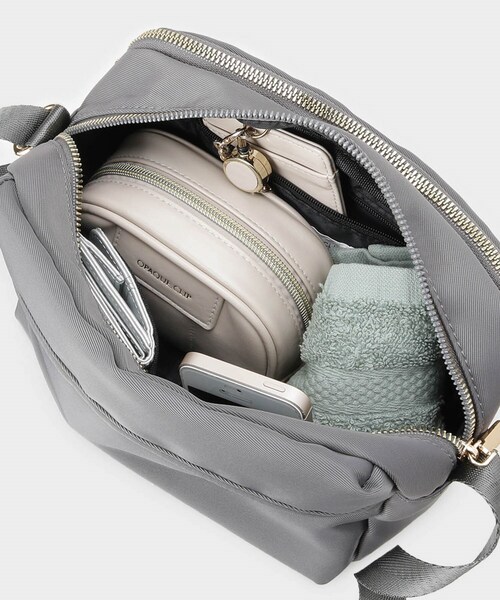 OPAQUE.CLIP（オペークドットクリップ）の「【軽量／撥水加工／多ポケット】ツイルピジョンミニショルダーバッグ（ショルダーバッグ・レディース・ブラック/ベージュ系/ライトベージュ/チャコールグレー・00）」の10枚目の写真
