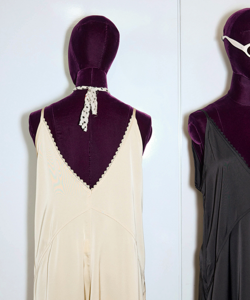 GREEN BUTTER SILKY SAIDE POCKET DRESS：ワンピース