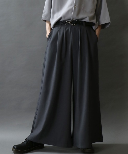 SITRY(シトリー)の「2026SS新柄追加 SITRY 2Tuck Drape Wide Skirt Pants/別注 2タック ドレープ スカートパンツ ワイドパンツ スラックス 袴パンツ レディース メンズ(スラックス・メンズ・ホワイト/ブラック/チャコール/アイボリー/ブラウン/ブラック系その他2/ブラック系その他・M/L/S)」の6枚目の写真