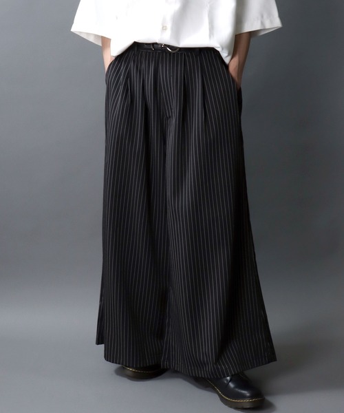 SITRY(シトリー)の「2026SS新柄追加 SITRY 2Tuck Drape Wide Skirt Pants/別注 2タック ドレープ スカートパンツ ワイドパンツ スラックス 袴パンツ レディース メンズ(スラックス・メンズ・ホワイト/ブラック/チャコール/アイボリー/ブラウン/ブラック系その他2/ブラック系その他・M/L/S)」の5枚目の写真