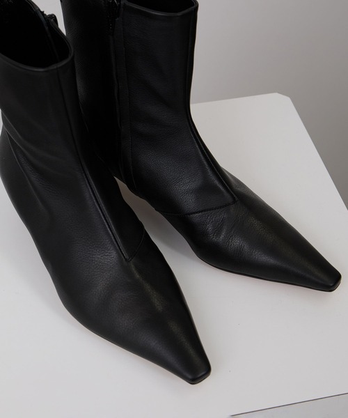 SALON adam et rope'（サロン アダム エ ロペ）の「【W S（ドゥーブル）】ポインテッドトゥ レザーヒールショートブーツ（ブーツ・レディース・ブラック/キャメル・23/24/25/36/37/38）」の10枚目の写真