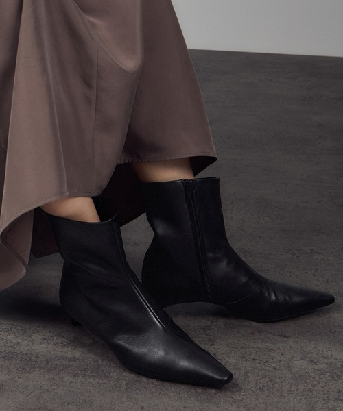 SALON adam et rope'（サロン アダム エ ロペ）の「【W S（ドゥーブル）】ポインテッドトゥ レザーヒールショートブーツ（ブーツ・レディース・ブラック/キャメル・23/24/25/36/37/38）」の7枚目の写真