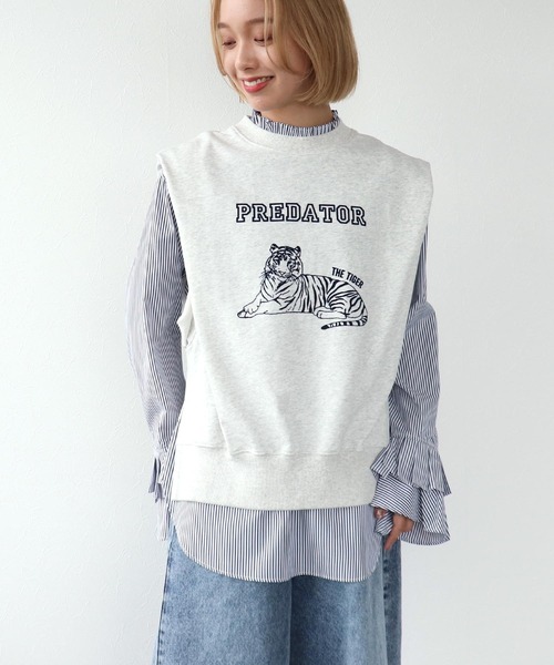 Three Four Time（ｽﾘｰﾌｫｰﾀｲﾑ）の「ネコトラフロッキープリントプルオーバー（Tシャツ/カットソー・レディース・グレー/ネイビー・FREE）」の6枚目の写真