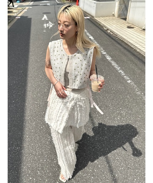ELCHELE(エルチェレ)の「STRIPE JQ STRAIGHT PANTS(その他パンツ・レディース・ホワイト/マルチ・38/36)」の9枚目の写真