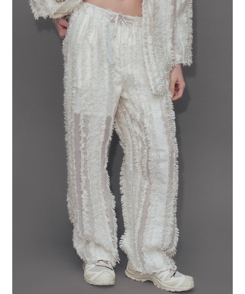 ELCHELE(エルチェレ)の「STRIPE JQ STRAIGHT PANTS(その他パンツ・レディース・ホワイト/マルチ・38/36)」の13枚目の写真
