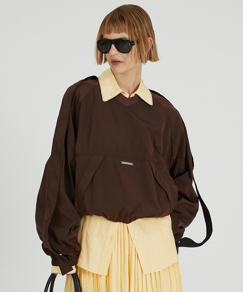 PRANK PROJECT（プランクプロジェクト）の「ストラップウインドブレーカー / Strap Windbreaker（その他アウター・レディース・オフホワイト/ブラック/ブラウン・FREE）」の3枚目の写真