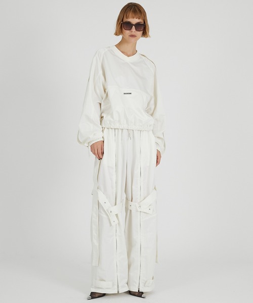 PRANK PROJECT（プランクプロジェクト）の「ストラップウインドブレーカー / Strap Windbreaker（その他アウター・レディース・オフホワイト/ブラック/ブラウン・FREE）」の4枚目の写真