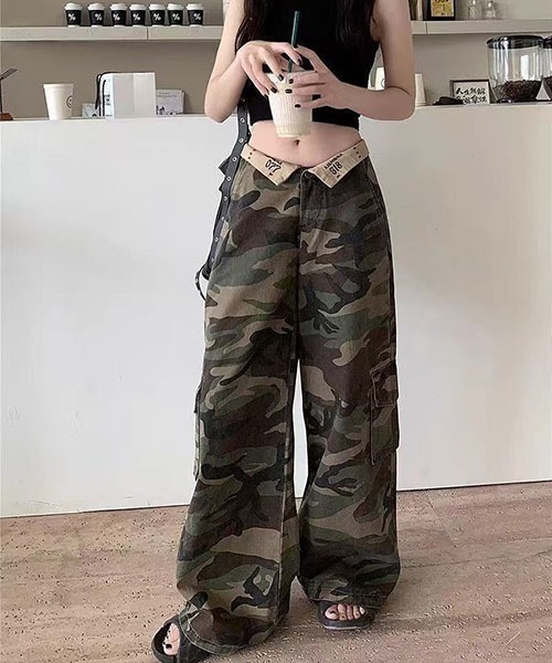 gossip!ロサンゼルス(ゴシップロサンゼルス)の「カモフラージュパターン 折り返しデザインワイドデニム(デニムパンツ・レディース・カモフラージュ・M/S)」の19枚目の写真