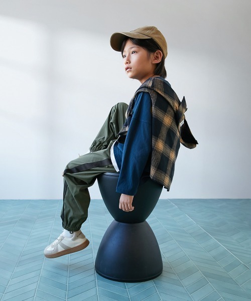 devirock(デビロック)の「【イージーウォッシュ】乾燥機OK えらべるデザイン アソートパンツ(その他パンツ・キッズ・オリーブ系1/グレー系2/ブラック系2/ベージュ系1/ブラック系1/グレー系1/パープル系1/ブラック系3・100cm/110cm/120cm/130cm/140cm/150cm/160cm)」の12枚目の写真