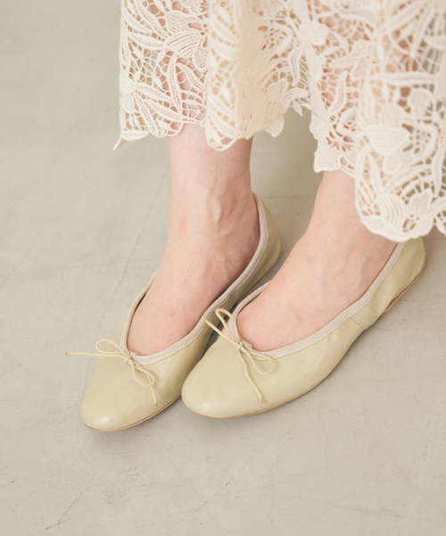 IENA（イエナ）の「PORSELLI/ポルセリ 別注 SOLID BALLET バレエシューズ（バレエシューズ・レディース・アイボリー/チャコールグレー・35/36/37/38/39）」の14枚目の写真