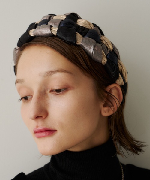 メタリックブレイドカチューシャ（カチューシャ）｜PERNA（ペルナ）の