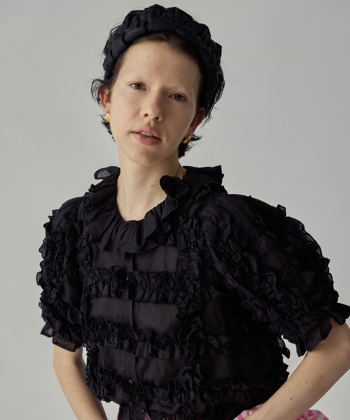 PERNA（ペルナ）の「メタリックブレイドカチューシャ（カチューシャ・レディース・マルチ/ブラック・FREE）」の4枚目の写真