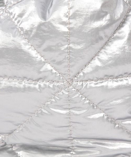 GLOBAL WORK(グローバルワーク)の「キルティング巾着バッグ/577384(ハンドバッグ・レディース・ブラック/シルバー/グリーン/ホワイト/グレー・ONE SIZE)」の21枚目の写真