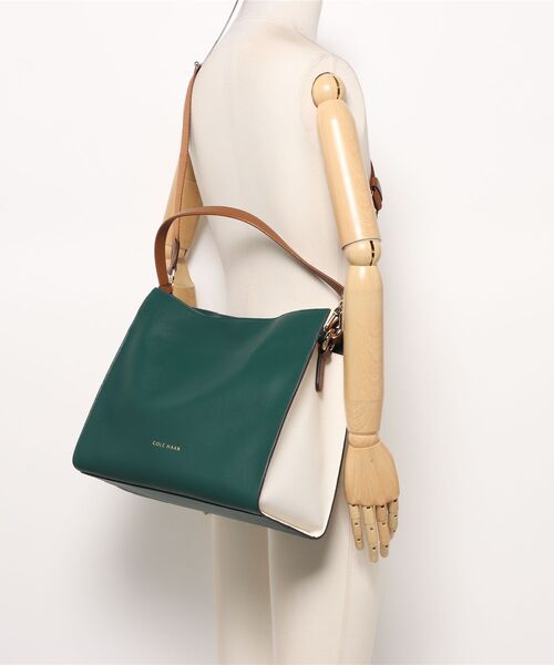 COLE HAAN（コールハーン）の「キャリーオールショルダーバッグ womens（ハンドバッグ・レディース・グリーン・OSFA）」の8枚目の写真