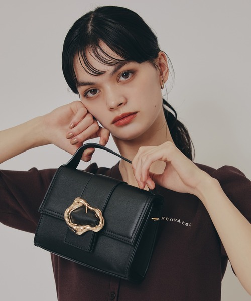 REDYAZEL（レディアゼル）の「バックルデザインロゴストラップミニバッグ（ショルダーバッグ・レディース・シルバー/ブラック/パープル・FREE）」の10枚目の写真