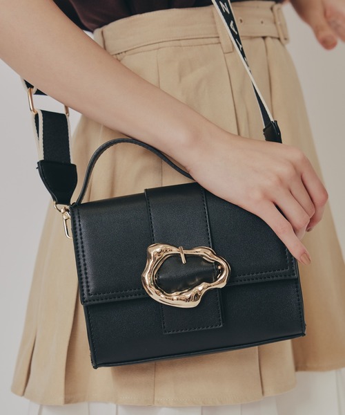 REDYAZEL（レディアゼル）の「バックルデザインロゴストラップミニバッグ（ショルダーバッグ・レディース・シルバー/ブラック/パープル・FREE）」の12枚目の写真