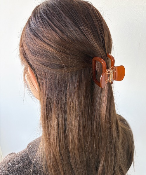 kutir（クティール）の「kutirlune／スクエアカラーヘアバンス（バレッタ/ヘアクリップ・レディース・マルチ/ホワイト系その他/ブラウン・FREE）」の3枚目の写真