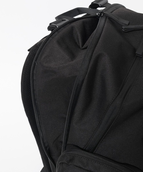 GLOBAL WORK（グローバルワーク）の「撥水拡張リュック40L/591480（バックパック/リュック・キッズ・オフホワイト/ブラック・ONE SIZE）」の18枚目の写真