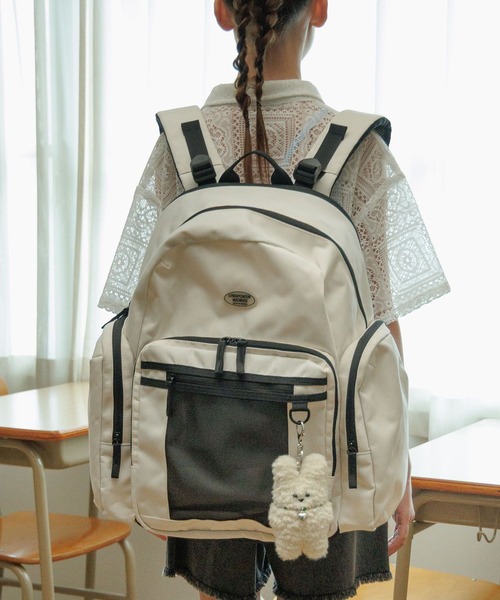 GLOBAL WORK（グローバルワーク）の「撥水拡張リュック40L/591480（バックパック/リュック・キッズ・オフホワイト/ブラック・ONE SIZE）」の7枚目の写真