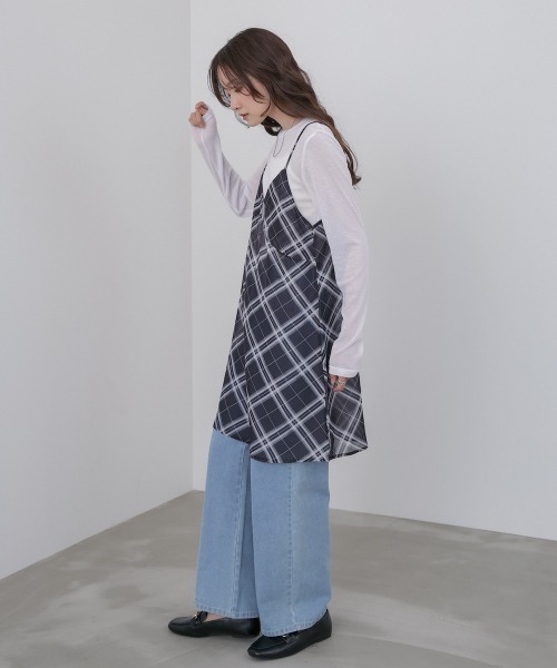 Bab(バブ)の「チェックシアーキャミミニワンピース(ワンピース・レディース・ブラック/オフホワイト・M)」の15枚目の写真