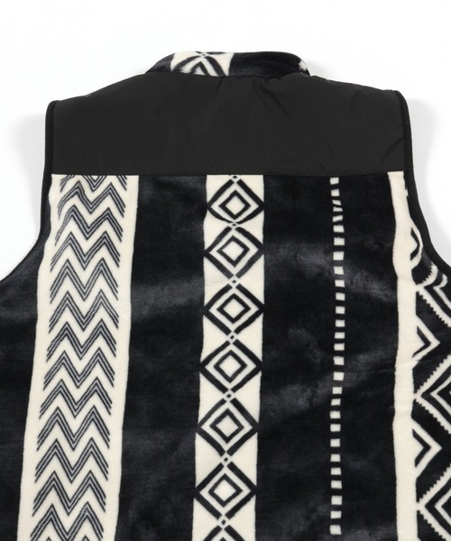 BAYFLOW（ベイフロー）の「BF着るベストブランケット25AW（ブランケット・メンズ・ブラック系/グレー系/ブラウン系・ONE SIZE）」の5枚目の写真