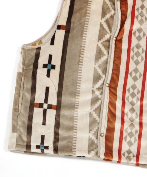BAYFLOW（ベイフロー）の「BF着るベストブランケット25AW（ブランケット・メンズ・ブラック系/グレー系/ブラウン系・ONE SIZE）」の10枚目の写真