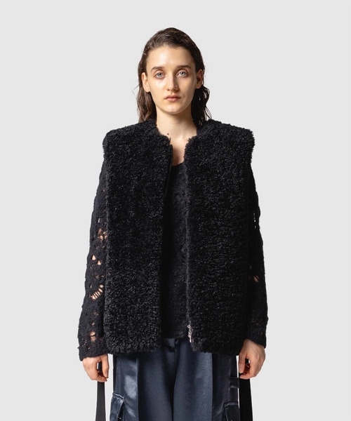 muller of yoshiokubo(ミュラーオブヨシオクボ)の「muller of yoshiokubo ミュラーオブヨシオクボ / BUMPY WOOL BOA VEST バンピーウールボアベスト / MLF25702(ベスト・レディース・アイボリー/ブラック/ベージュ・36/38)」の2枚目の写真