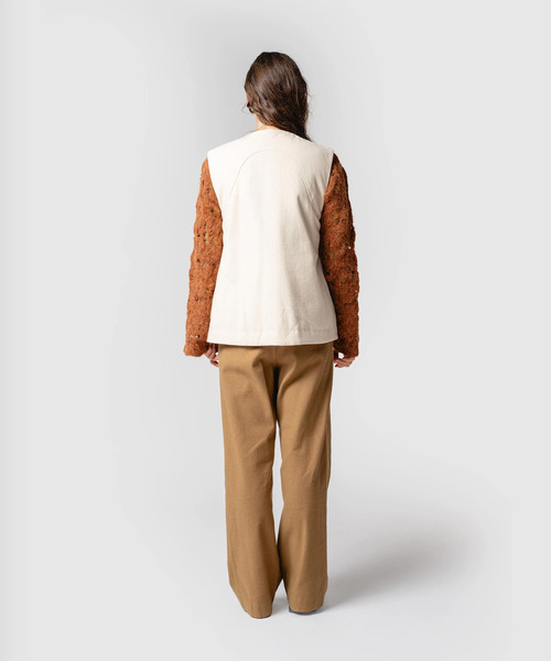 muller of yoshiokubo(ミュラーオブヨシオクボ)の「muller of yoshiokubo ミュラーオブヨシオクボ / BUMPY WOOL BOA VEST バンピーウールボアベスト / MLF25702(ベスト・レディース・アイボリー/ブラック/ベージュ・36/38)」の13枚目の写真